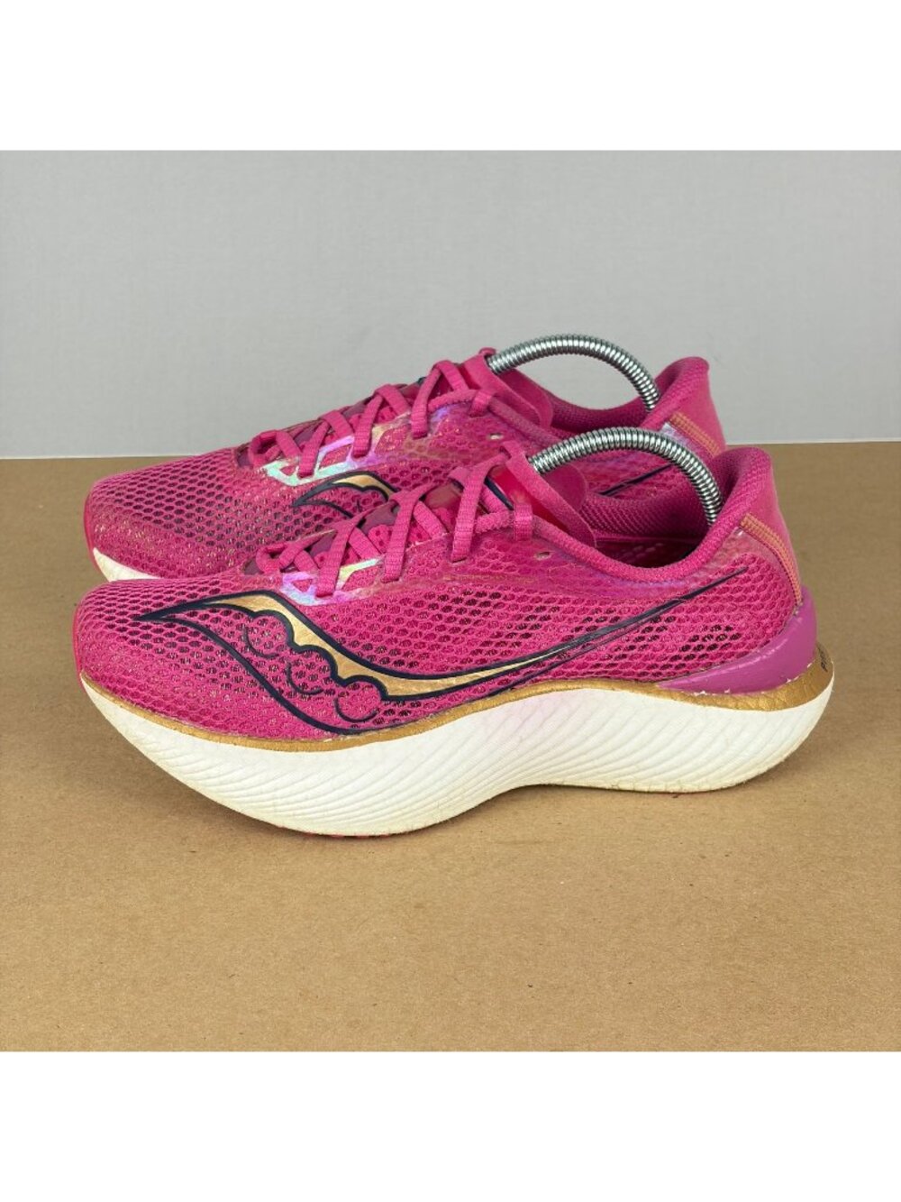 Saucony Endorphin Pro 3 Athletic Running Shoes Womens 8 Pink Gold Mesh Low Top